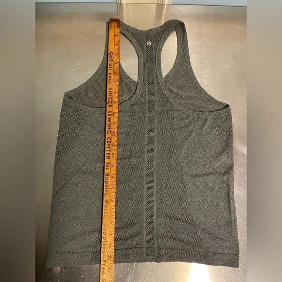 Lululemon - Swiftly Tech Racerback US10 - Picture 9 of 9